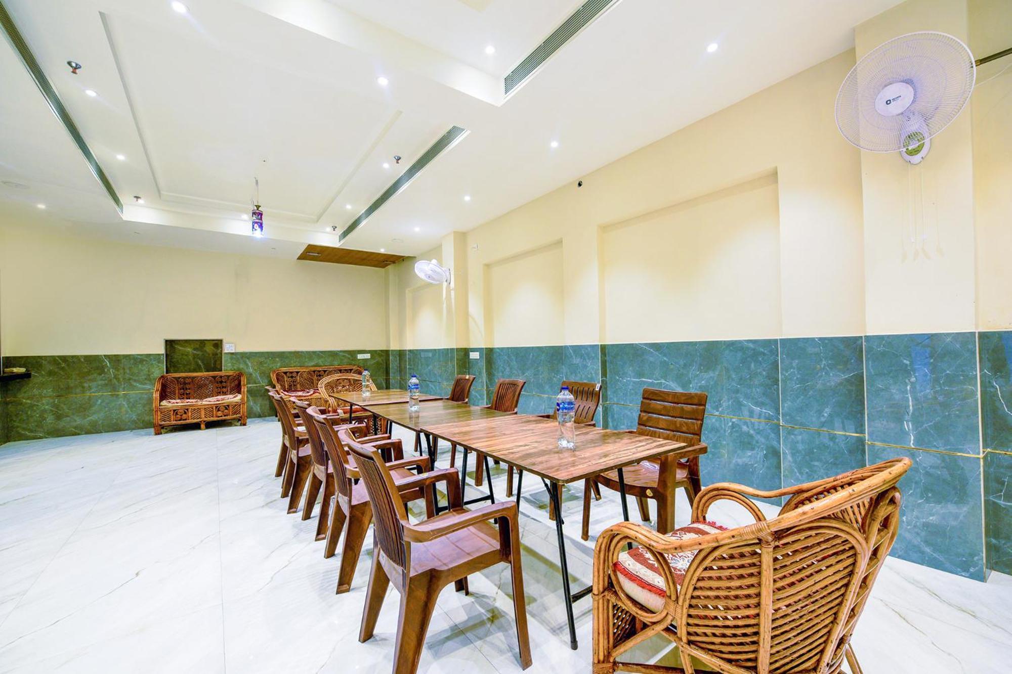 Fabhotel Lohgarh
