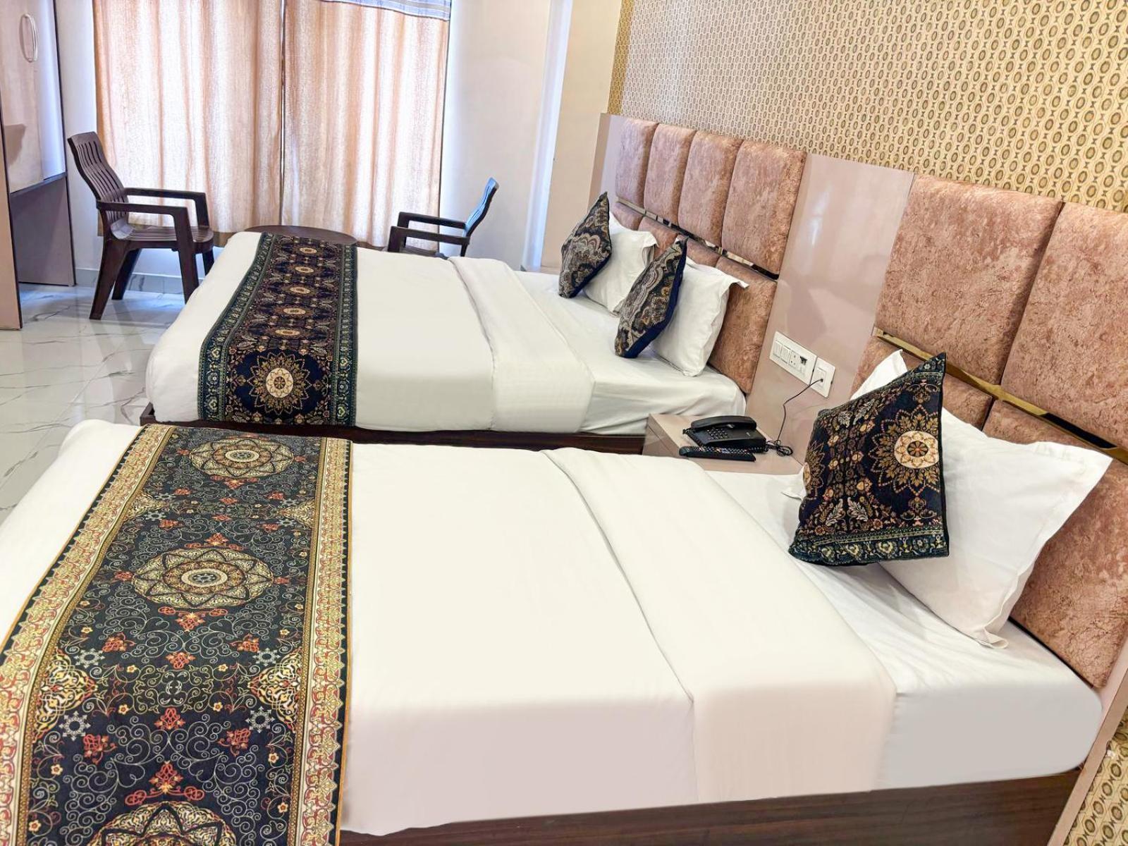 Hotel Fabhotel Lohgarh